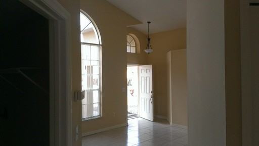 2923 Colleen Cir - Photo 2 of 4