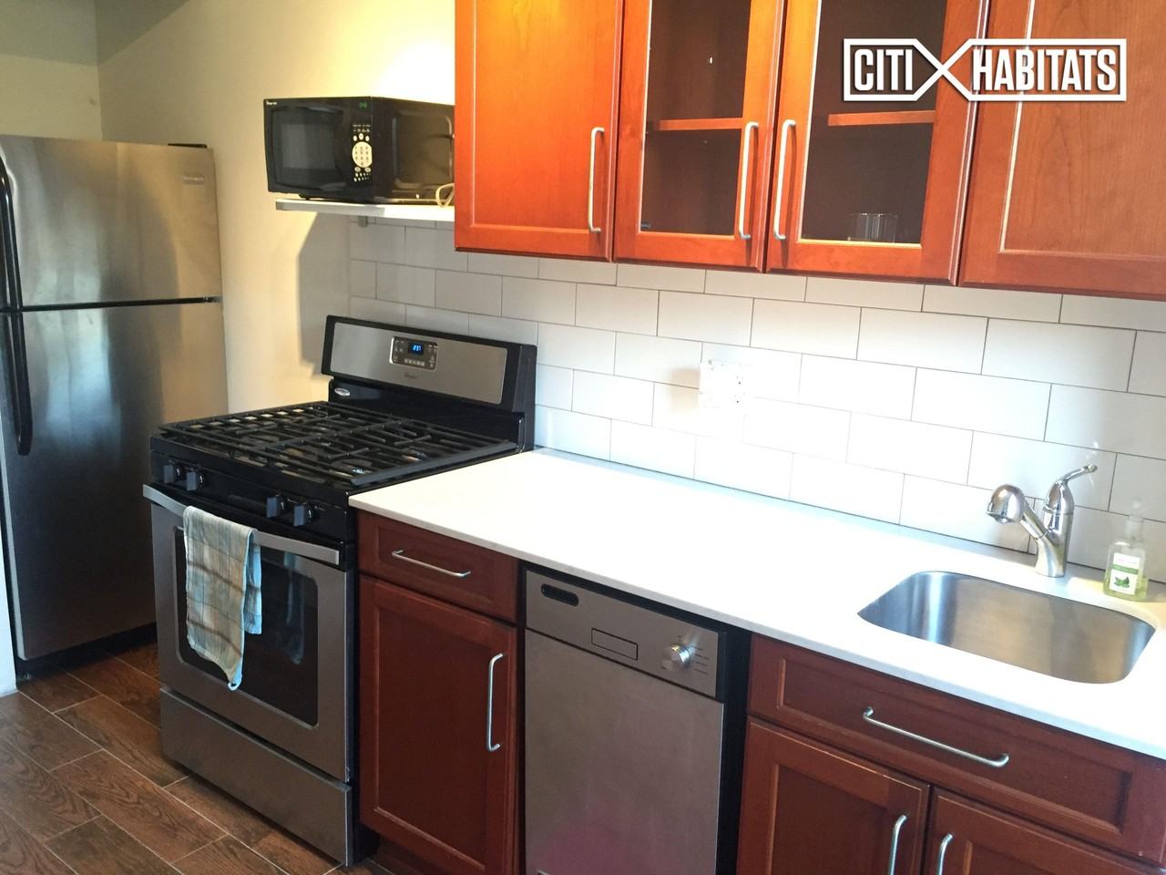 419A Decatur St #2 - Photo 3 of 4