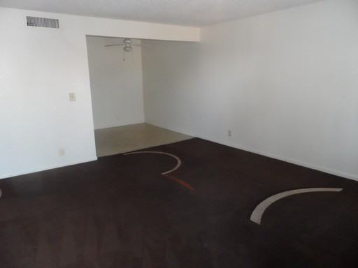 555 S Royal Crest Cir