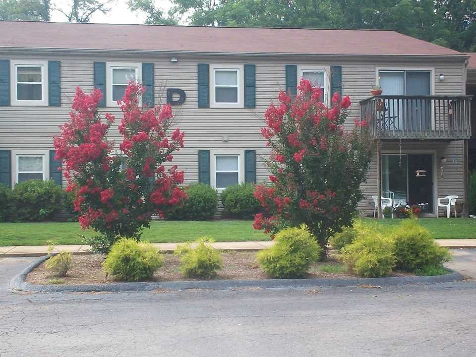 Hickory Hollow Apartments for Rent 420 Killian St, Waynesville, NC