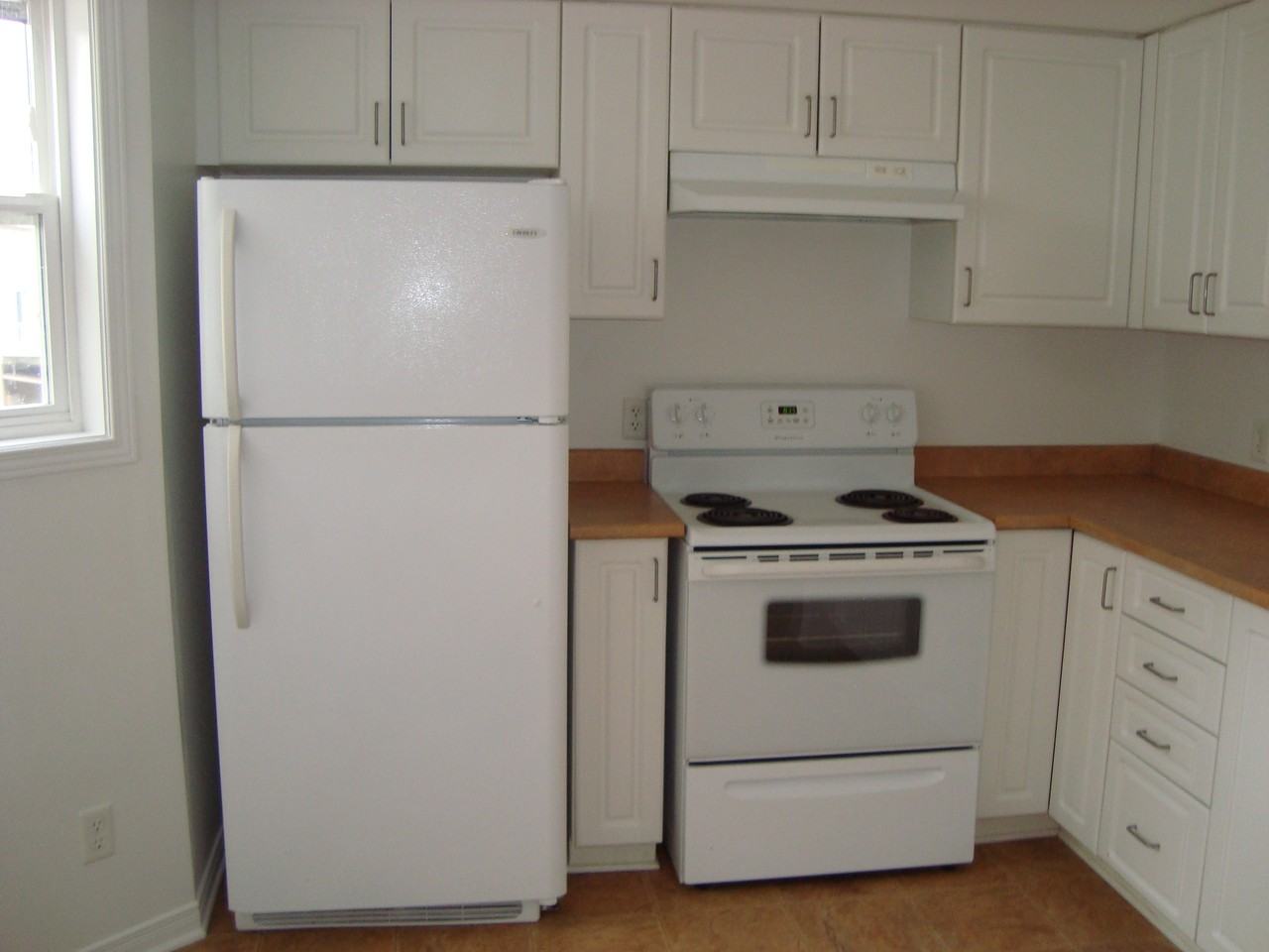 1071 Cummings Avenue #E - Photo 2 of 10