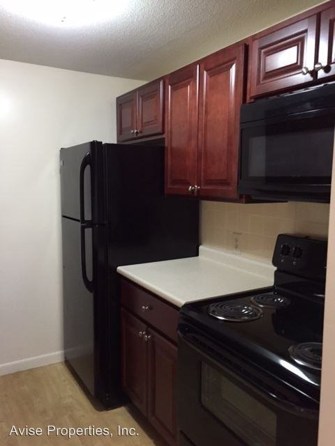 150-196 River Road - Photo 2 of 12