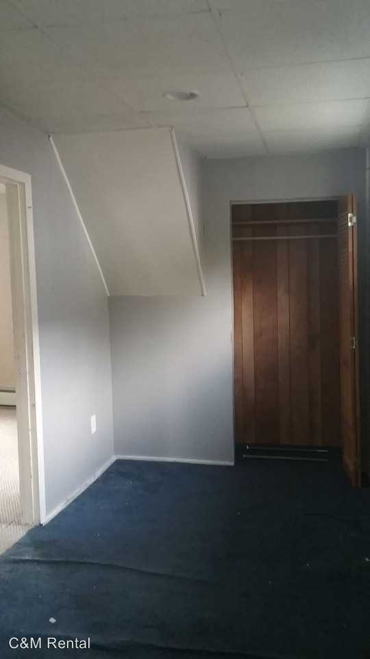 432 Gold St - Photo 3 of 5