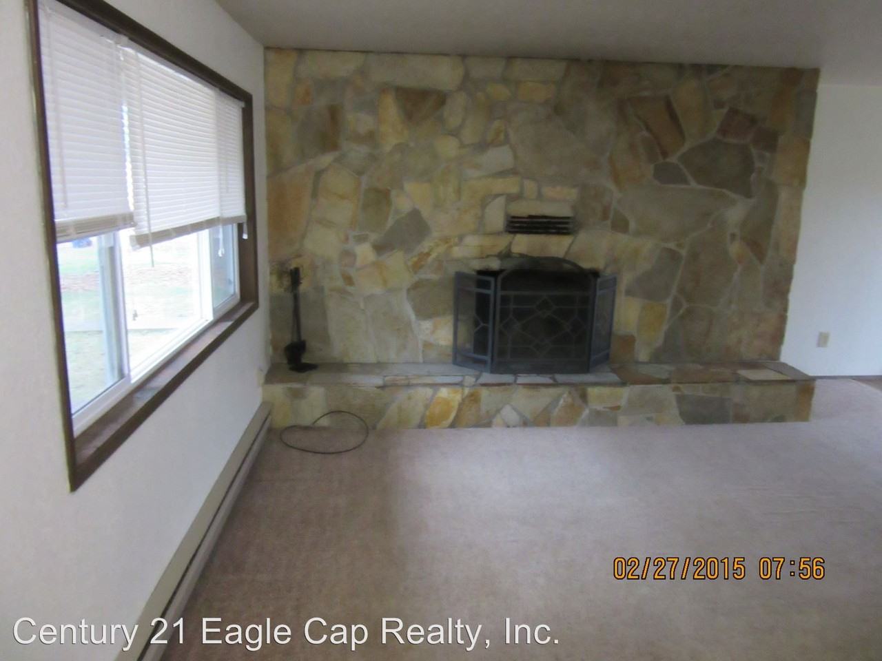 397 E Center St - Photo 2 of 11