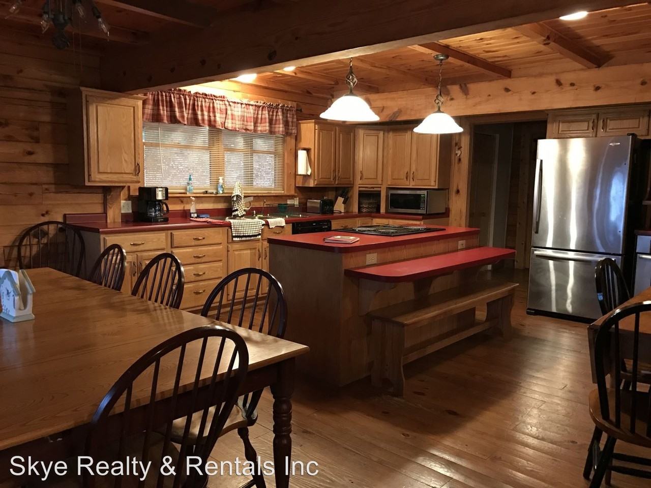 2508 Hatcher Mountain Rd - Photo 2 of 18