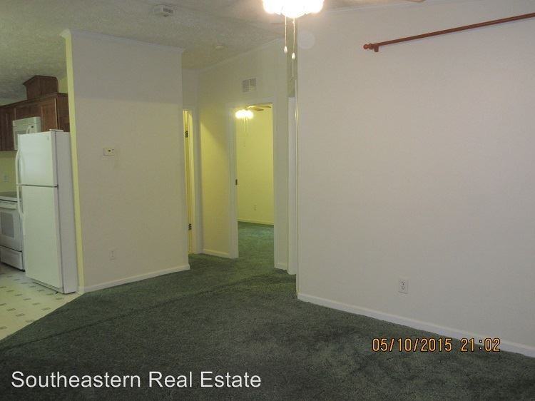 300 S Alderman St - Photo 2 of 13