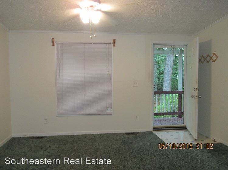 300 S Alderman St - Photo 3 of 13