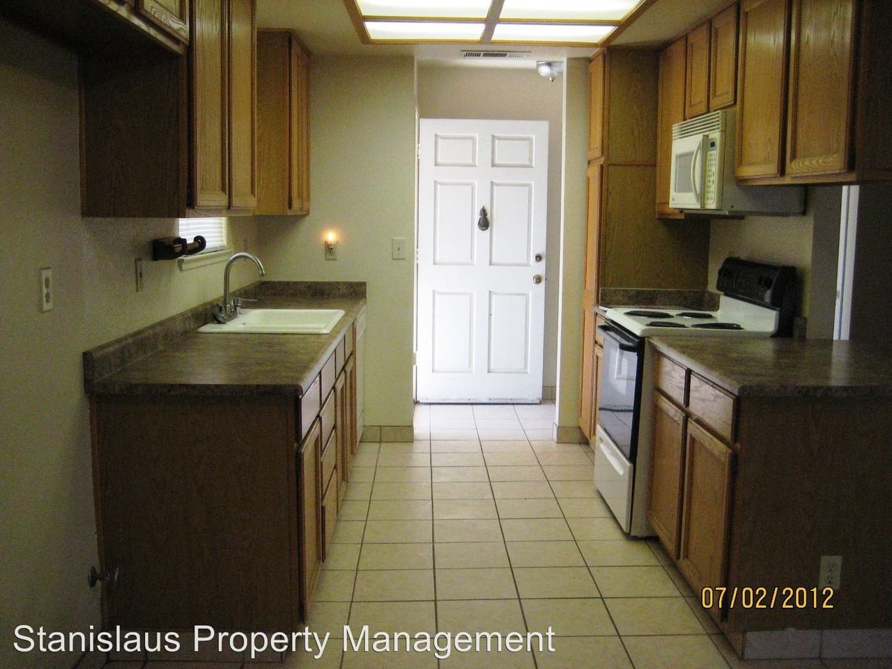 3808 Urmi Ave - Photo 3 of 14
