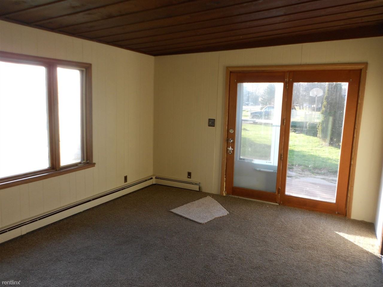 6938 Lapeer Rd - Photo 3 of 10