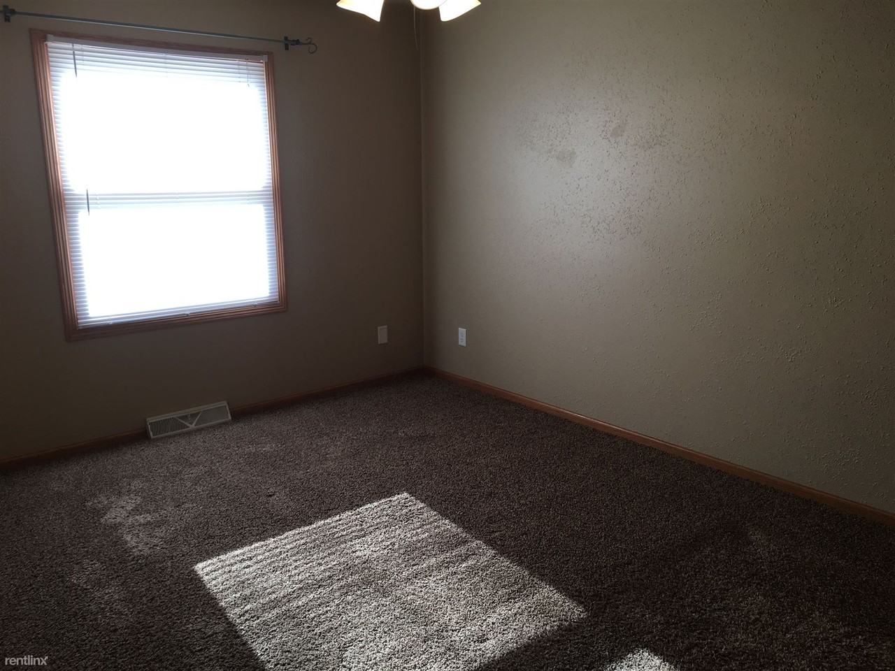 2635 1st Ave - Photo 2 of 21