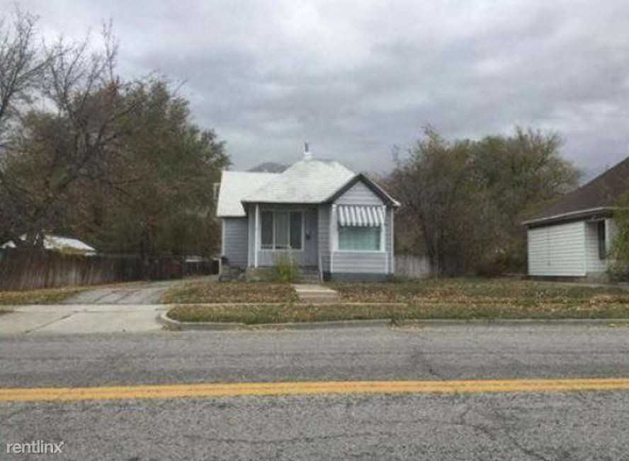 3224 Lincoln Ave - Photo 3 of 3