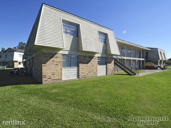 Place Vendome Apartments - Photo 2 of 6