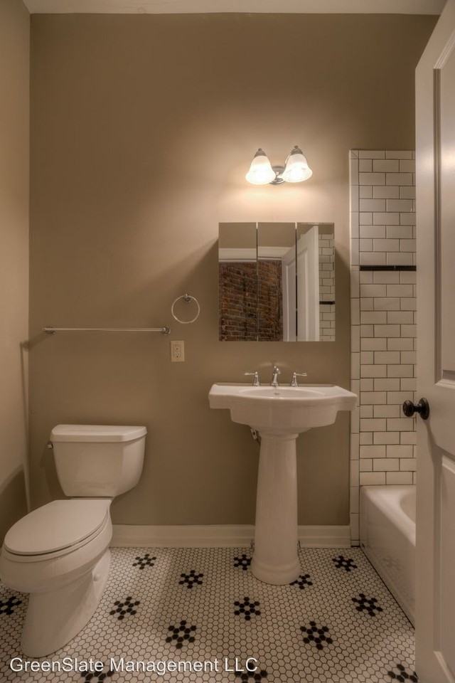 1719 Park Ave - Photo 2 of 10