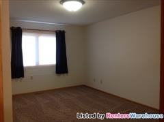 1087 Aston Cir - Photo 3 of 15