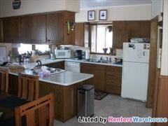 116 Broadway St E - Photo 3 of 9