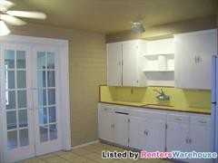 11119 W Hollywood Ave - Photo 3 of 10