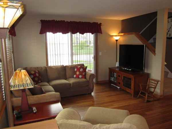 39701 Warren Ln - Photo 3 of 8