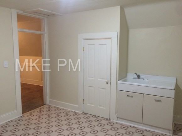 1418 S 15th Pl - Photo 3 of 9