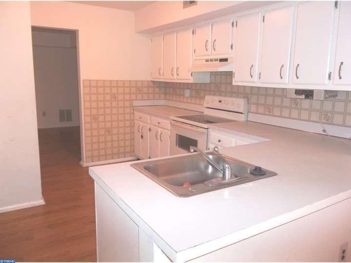 12 Laurel Ct - Photo 3 of 22