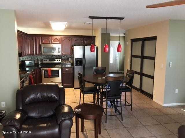 241 S Brevard Ave - Photo 2 of 11