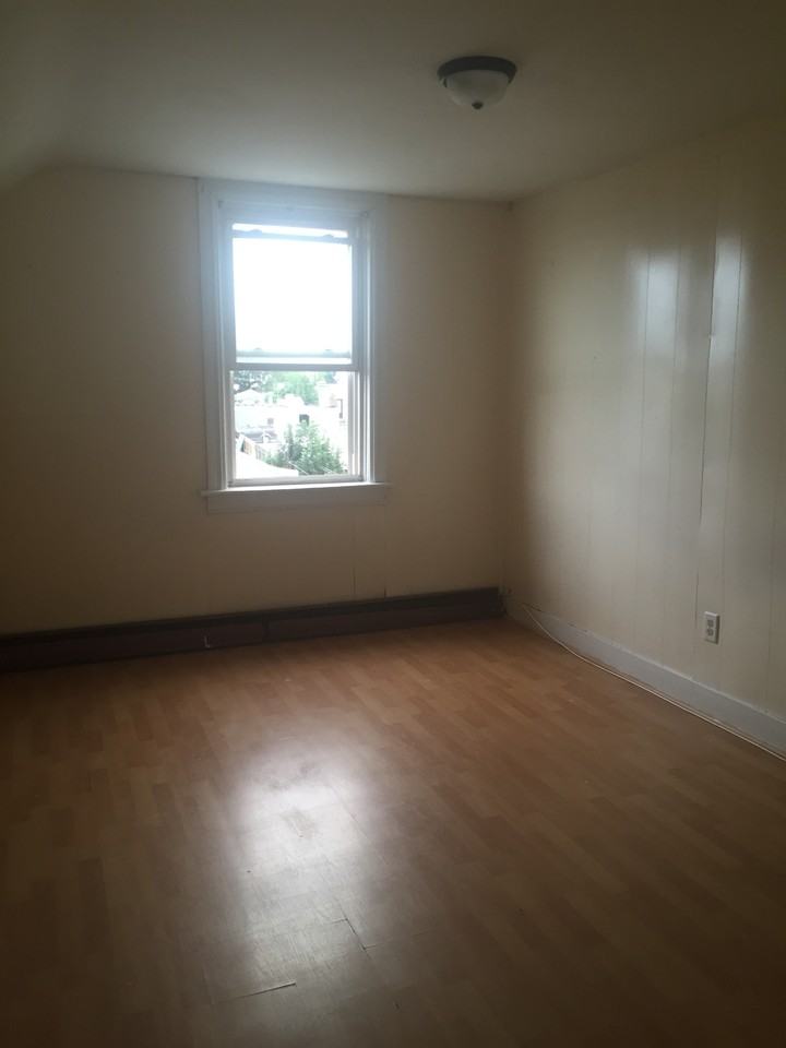 13 Gillen St #3 - Photo 3 of 5