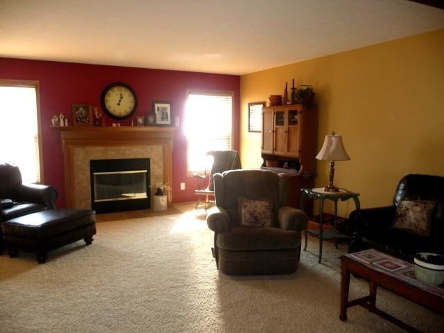 7892 Mountain Ash Ln - Photo 2 of 16