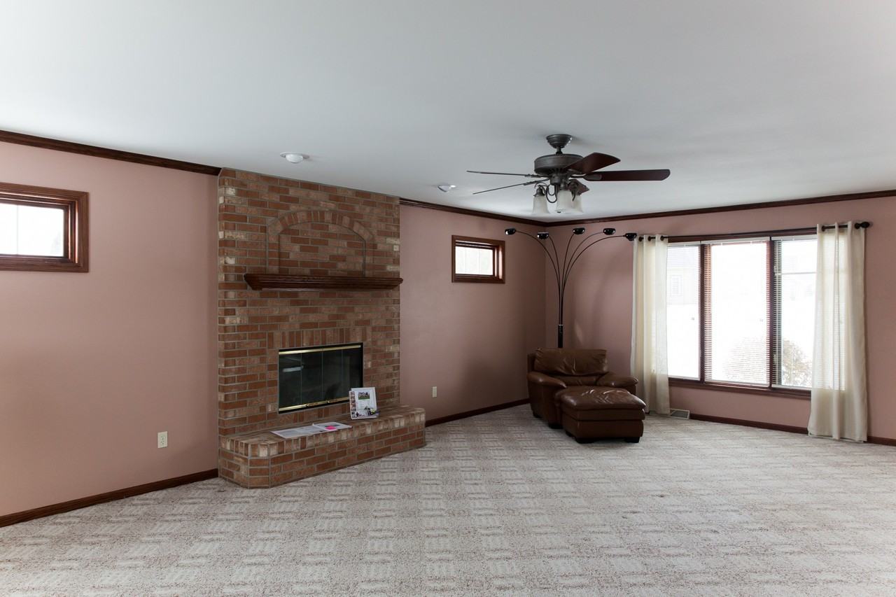 5250 Yale Dr - Photo 3 of 24