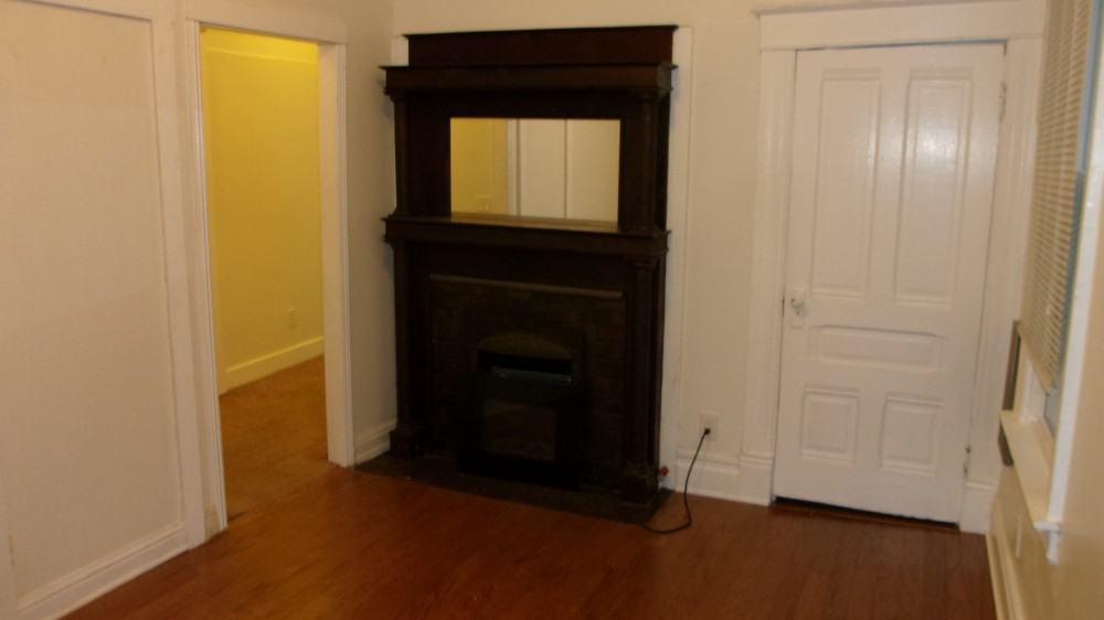 406 Washington Ave #a - Photo 2 of 8