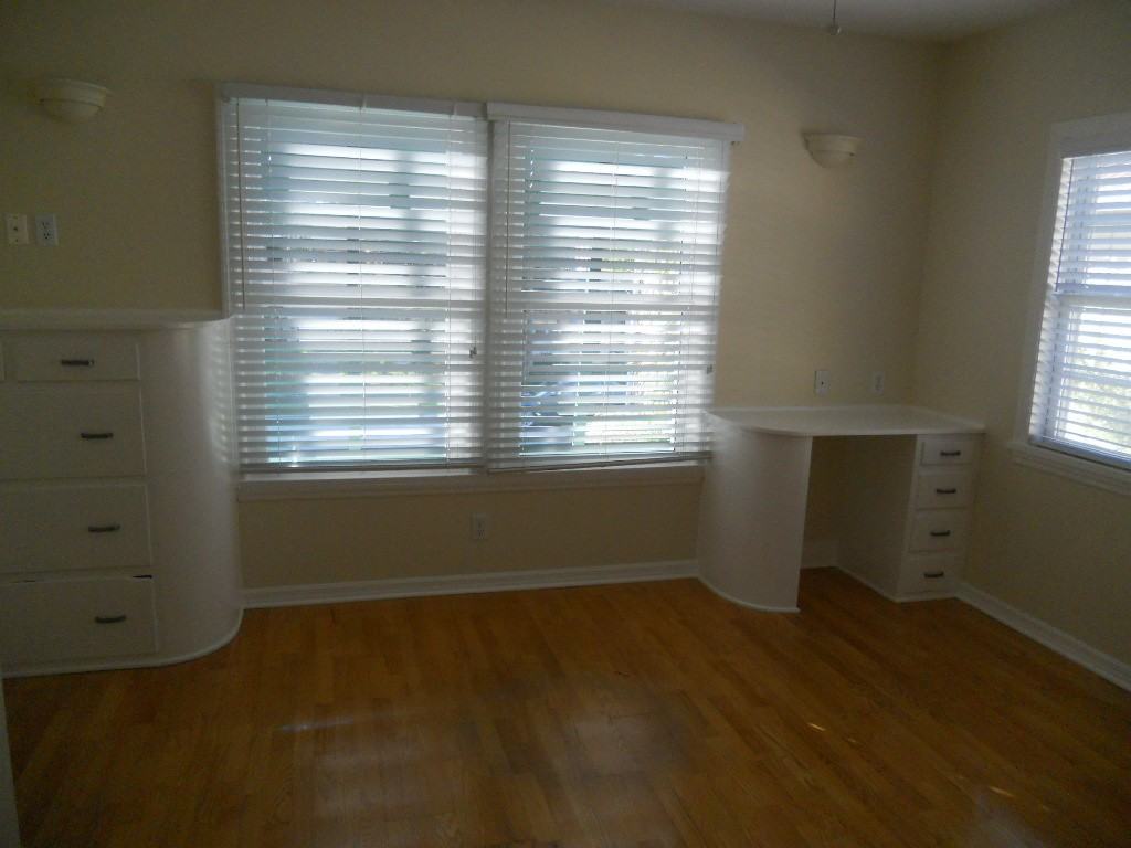 2805 Pass a Grille Way - Photo 3 of 6
