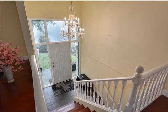 1115 Shaman Crescent - Photo 2 of 18