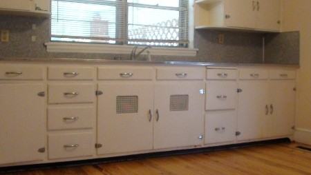 3526 Melcher St SE - Photo 2 of 4