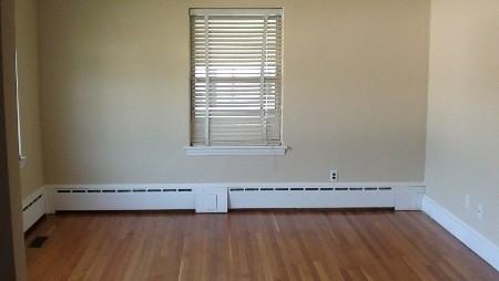 3526 Melcher St SE - Photo 3 of 4