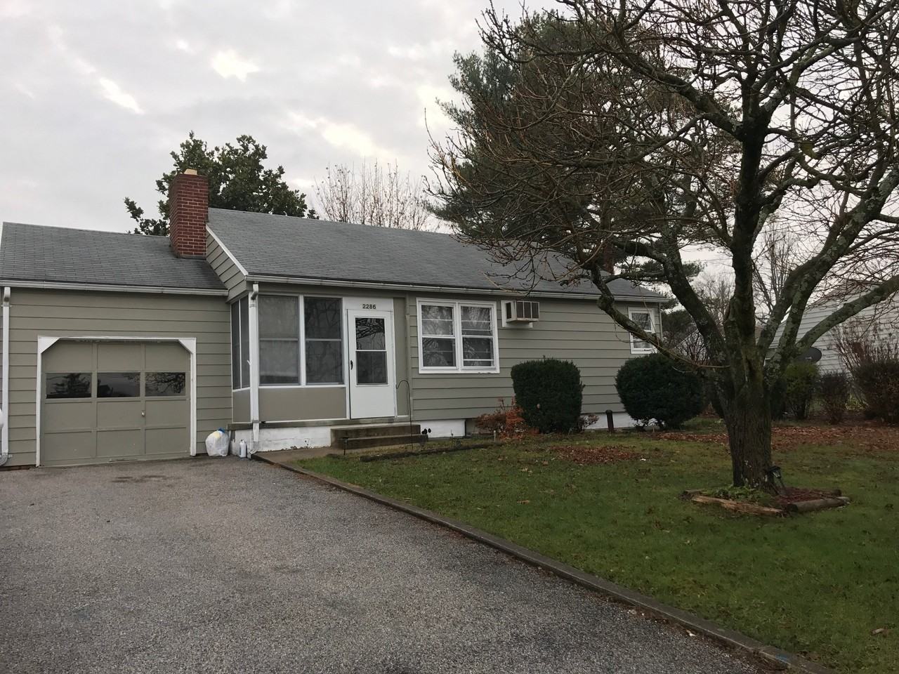 2286 Willow Rd - Photo 3 of 3