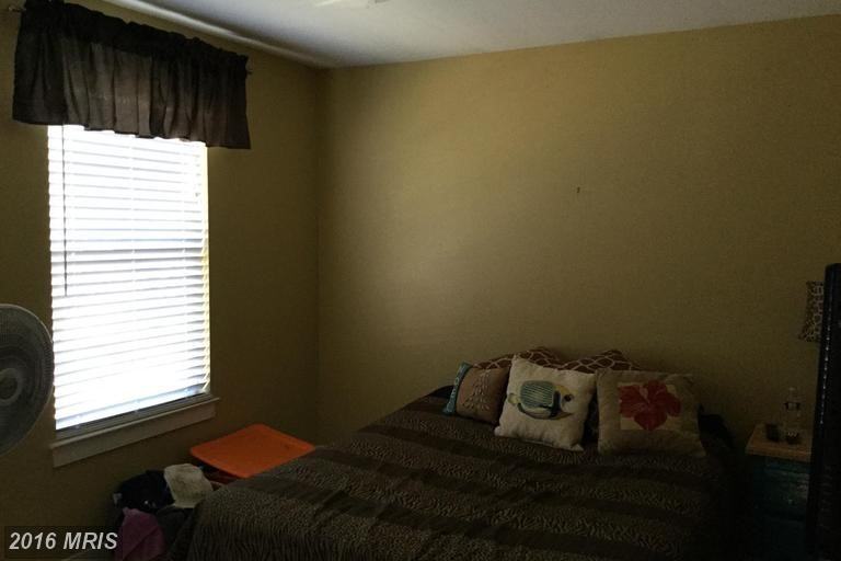 313 N School St - Photo 2 of 5