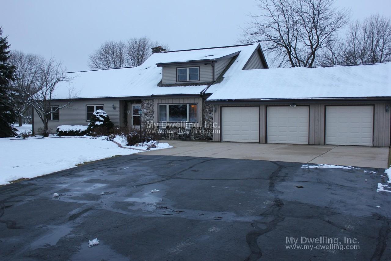 4865 Susan Lee Ct - Photo 2 of 28