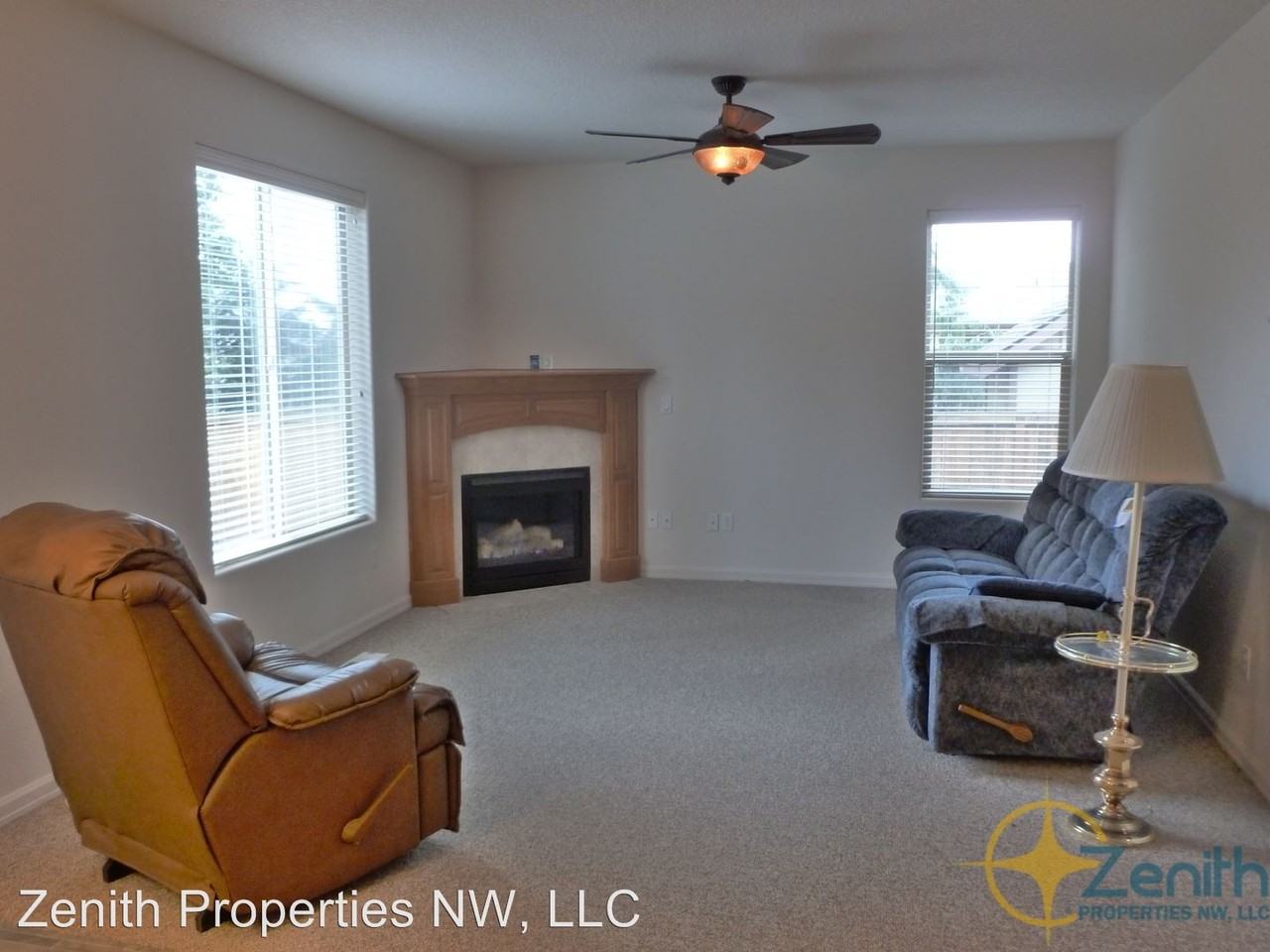 1312 NE 125th Ave - Photo 2 of 17