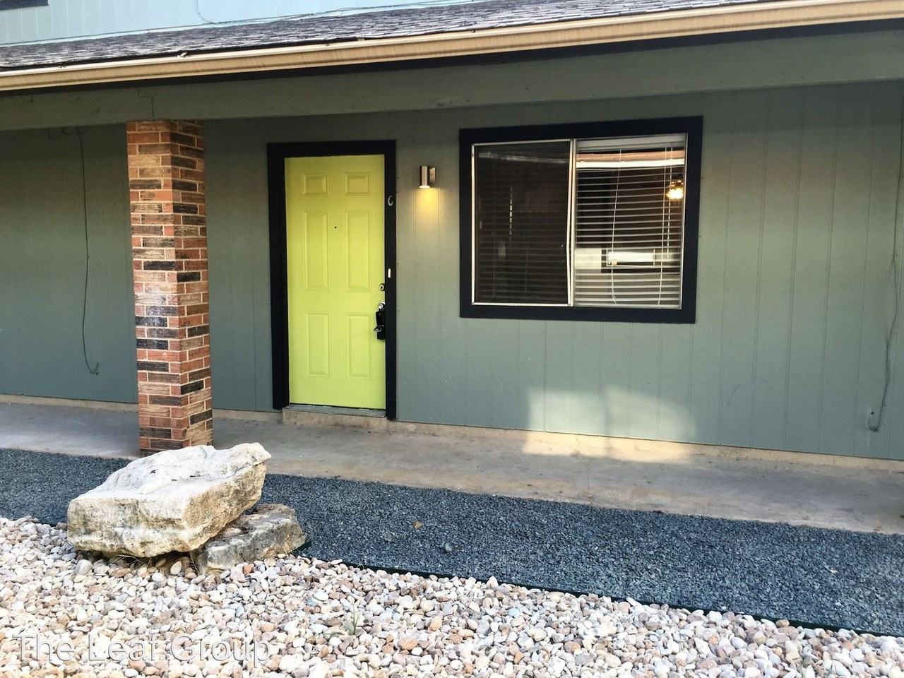 1320 Southport Dr - Photo 2 of 14