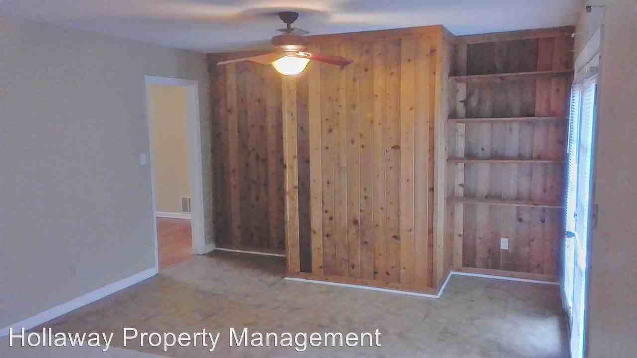 1811 Aaron Rd - Photo 2 of 9