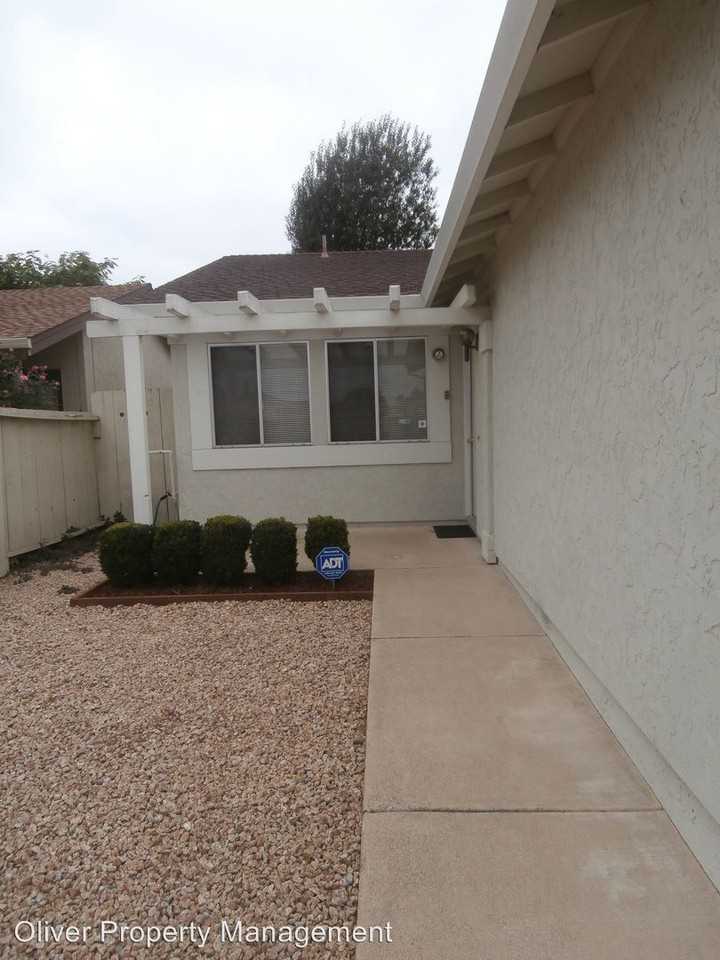 637 Cedar Dr - Photo 2 of 14