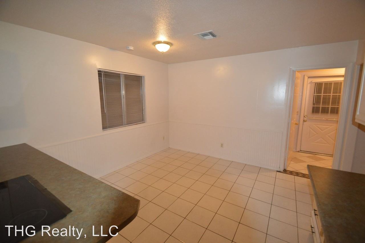 1133 E 2nd Ave - Photo 3 of 23