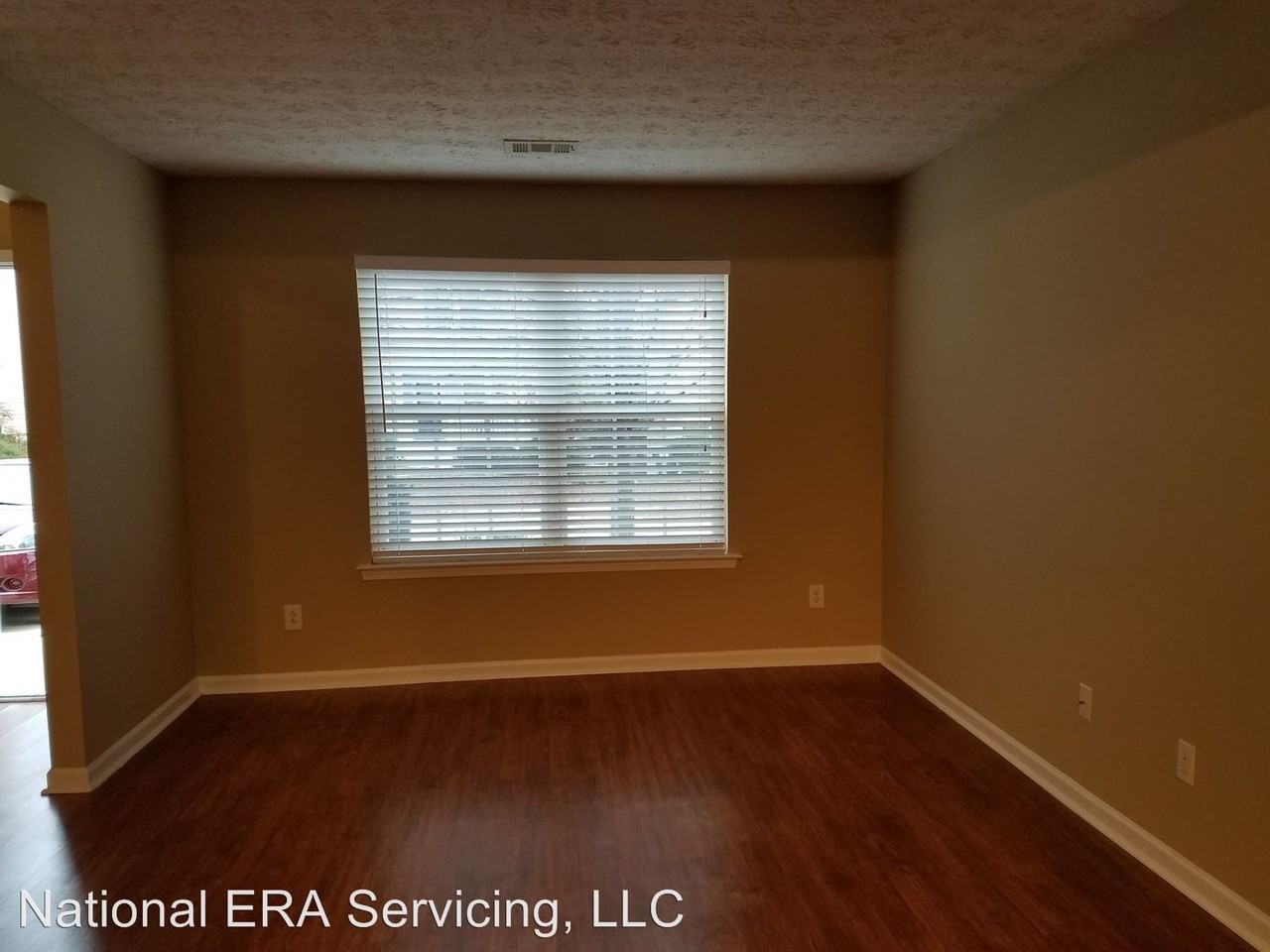 1196 Andrews Dr - Photo 3 of 15