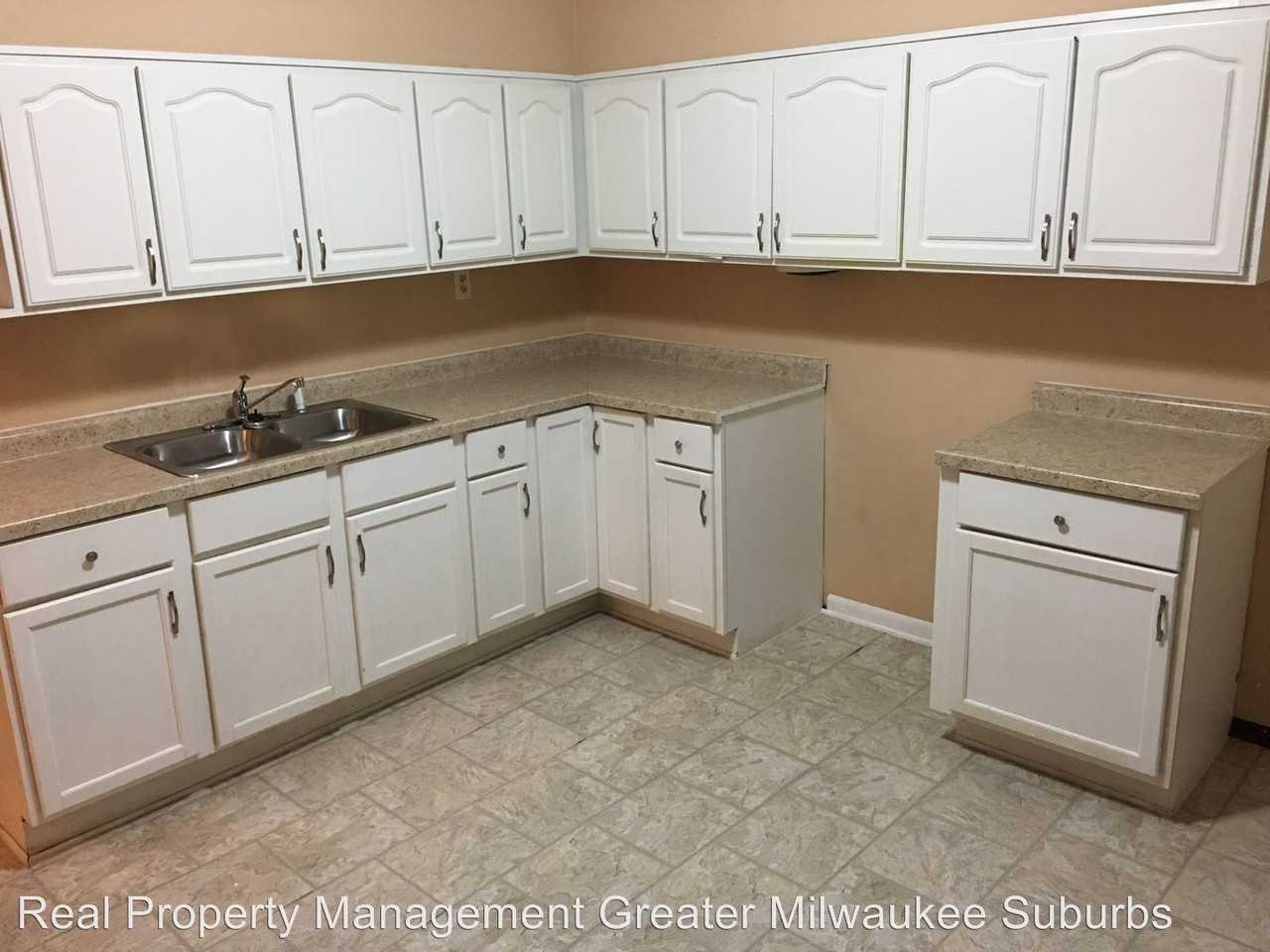 2409 N 25th St - Photo 3 of 24