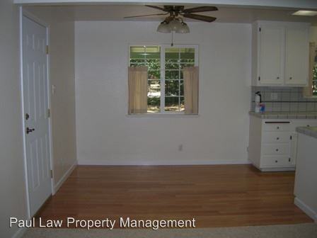 13033 Mayflower Dr - Photo 3 of 8