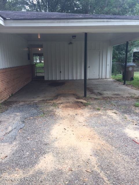 705 Lundy Ln - Photo 2 of 12