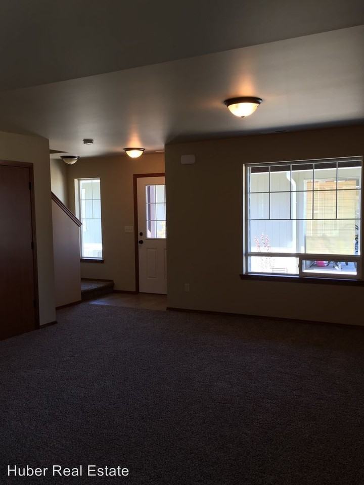 264 Saddlehorn Ave - Photo 2 of 6