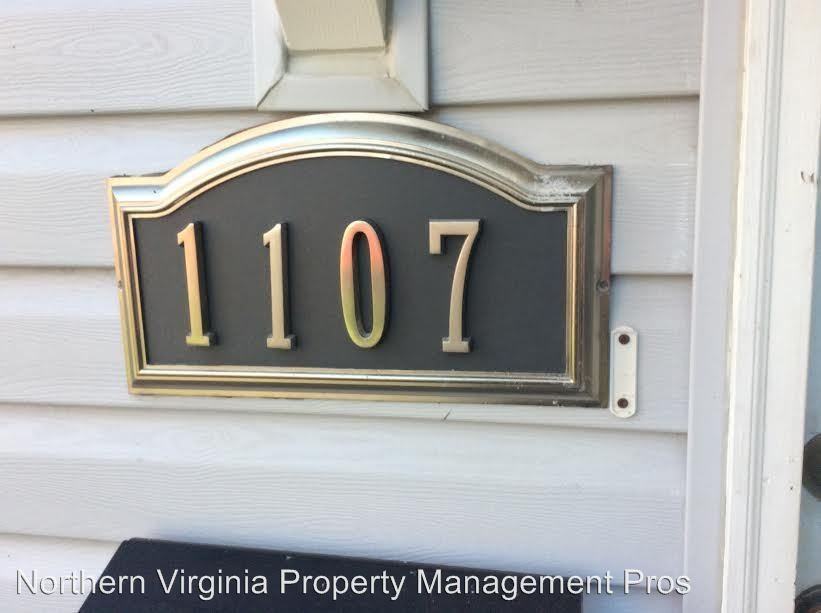 1107 Curled Oaks Pl - Photo 2 of 19