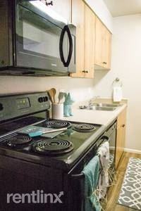 4250 S 1000 W - Photo 3 of 12