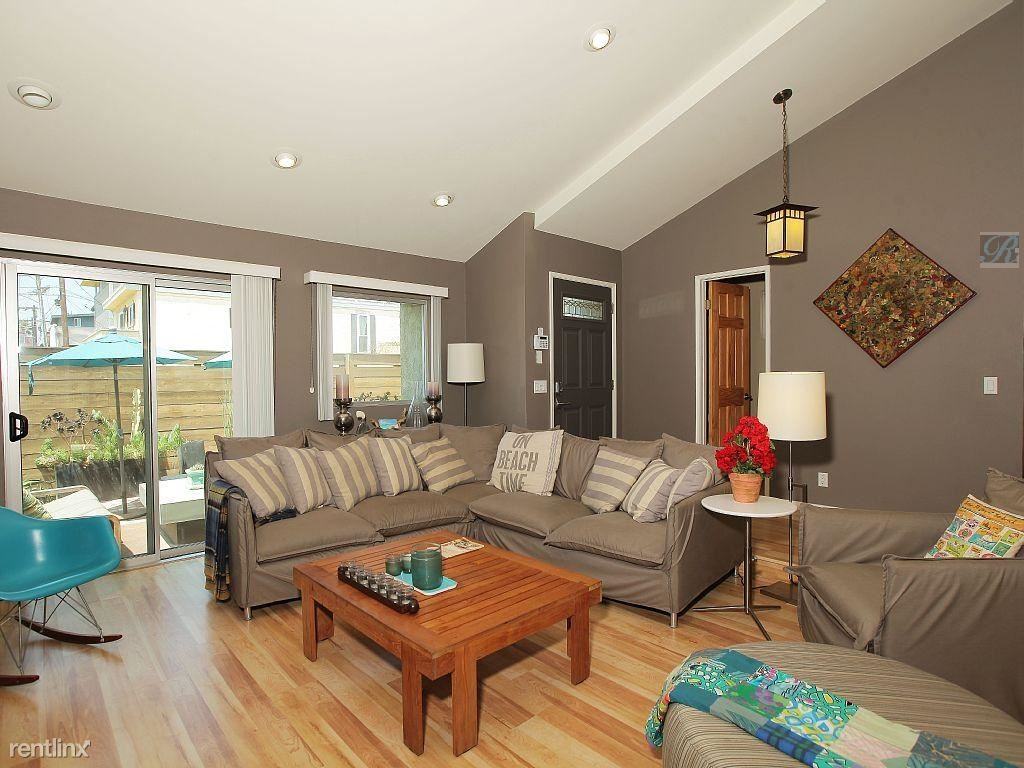 2412 Pacific Ave - Photo 2 of 23