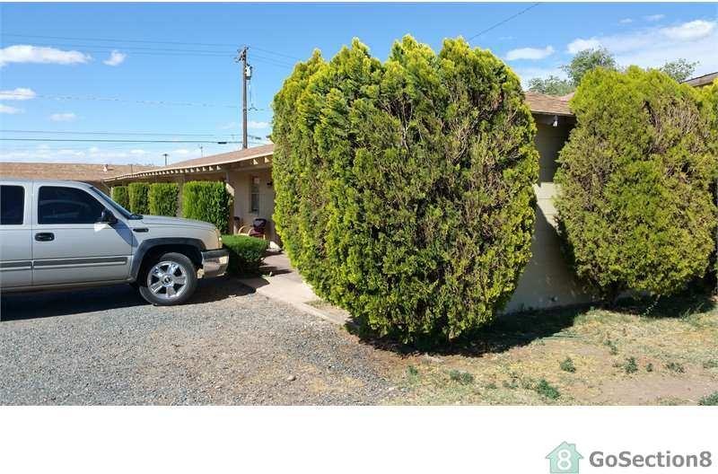 500 E 2nd St - Photo 2 of 9