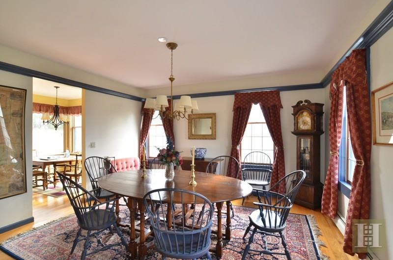122 Charlie Hill Rd #TH - Photo 2 of 10